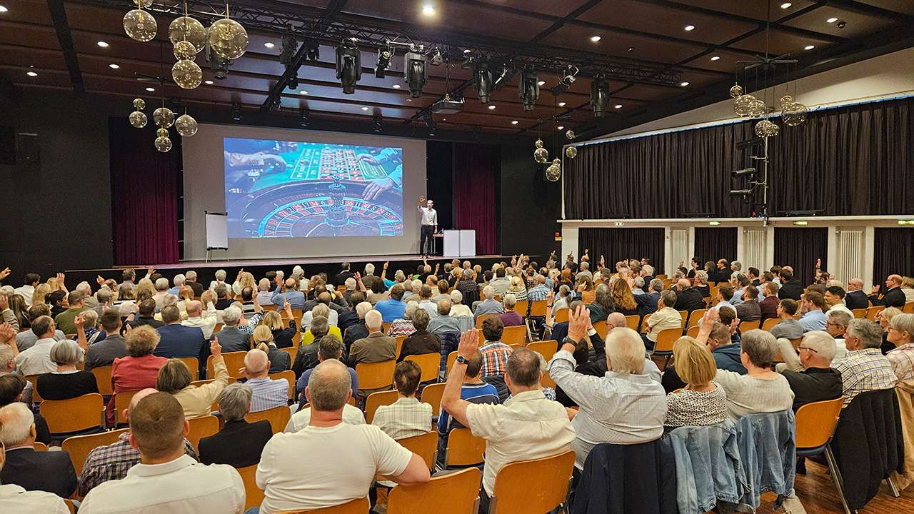 Andreas Koch bei einem Keynote-Auftritt